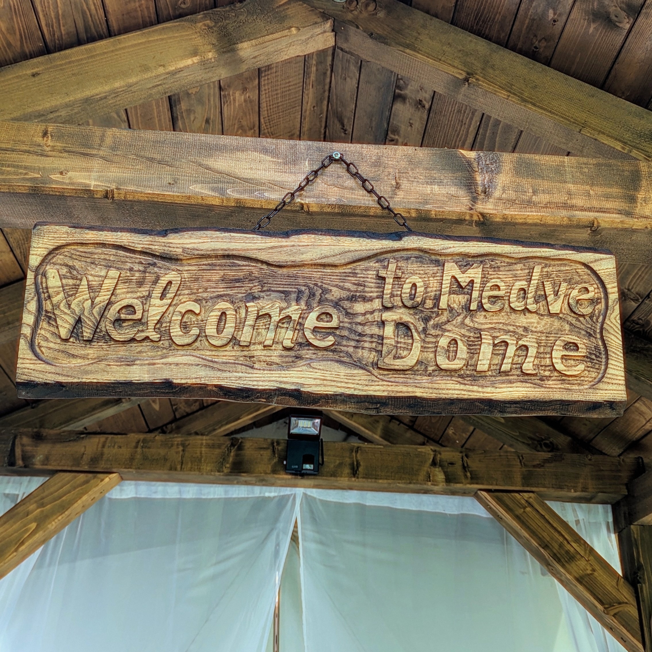 Entrance at Medve Dome